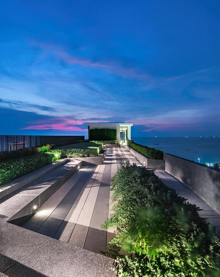 The Base Central Pattaya By Wwc Dış mekan fotoğraf