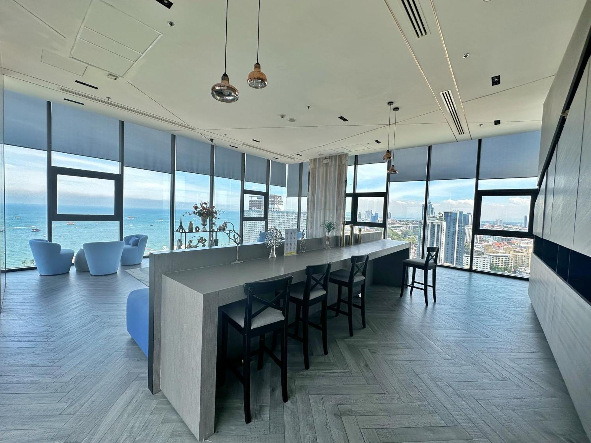 The Base Central Pattaya By Wwc Dış mekan fotoğraf